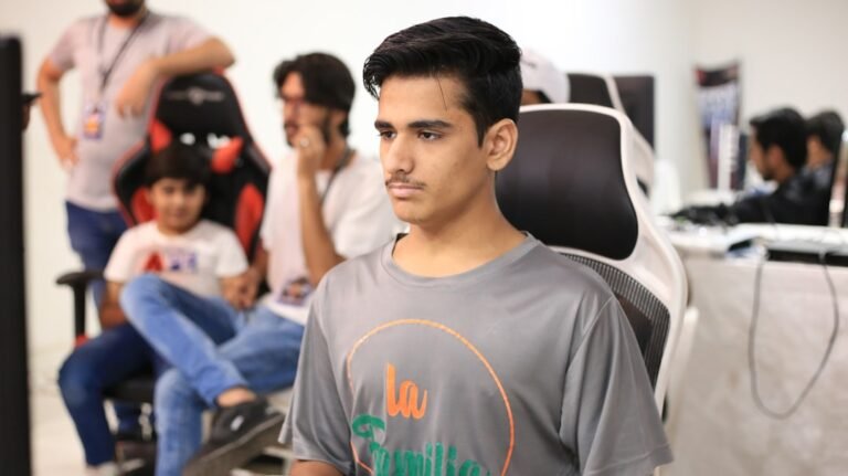 How to Get a Job as a Junior Developer in 2026